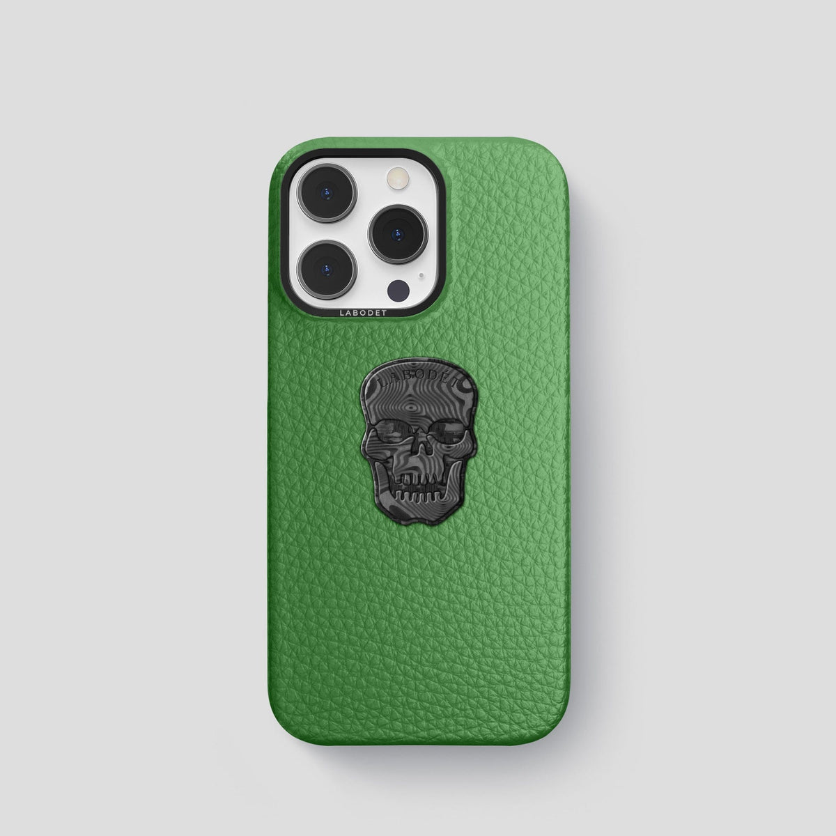 Herb iPhone 15 Pro Classic Case Calf with Black Metal -1 | Herb-Black