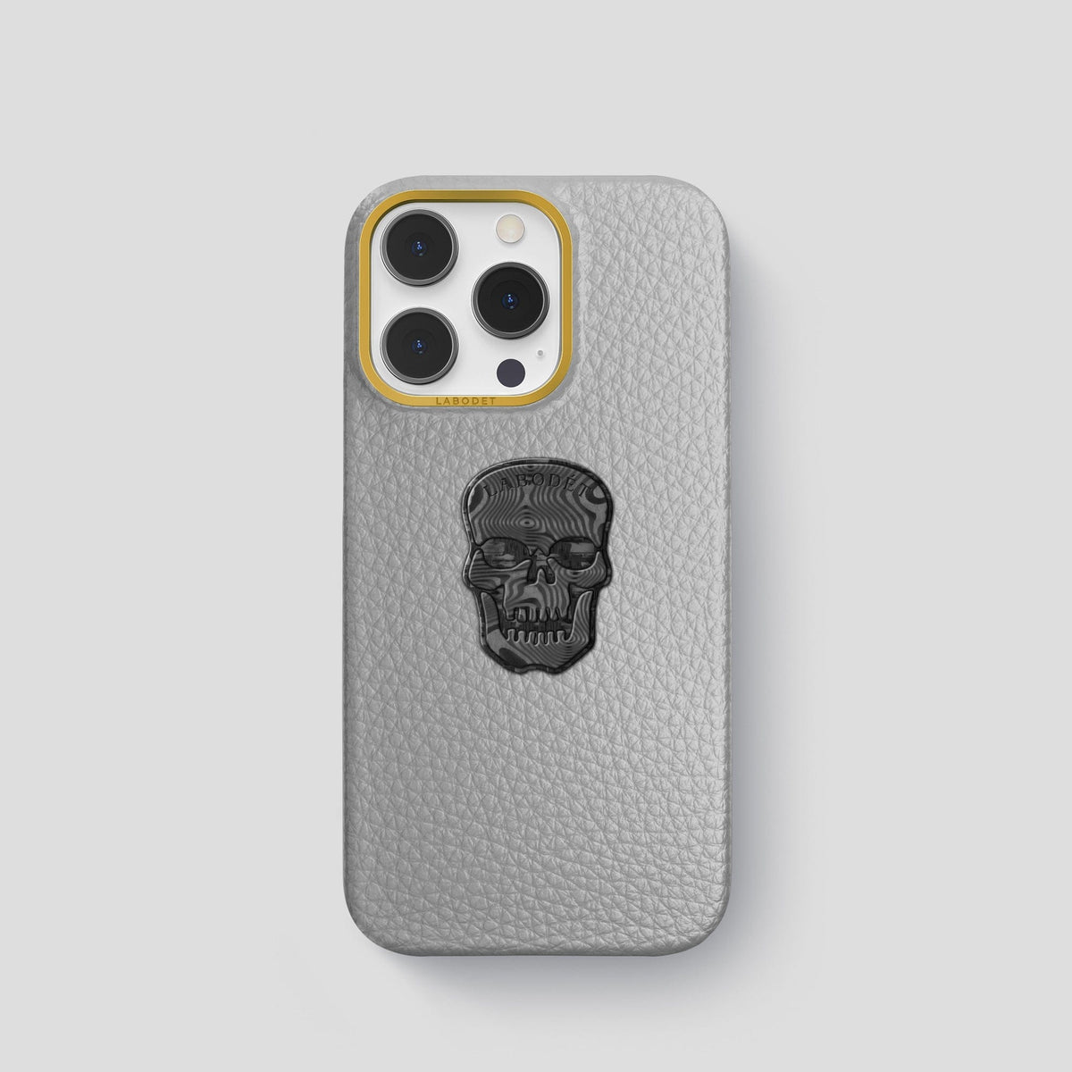 Nuage iPhone 15 Pro Classic Case Calf with Gold Metal -1 | Nuage-Gold