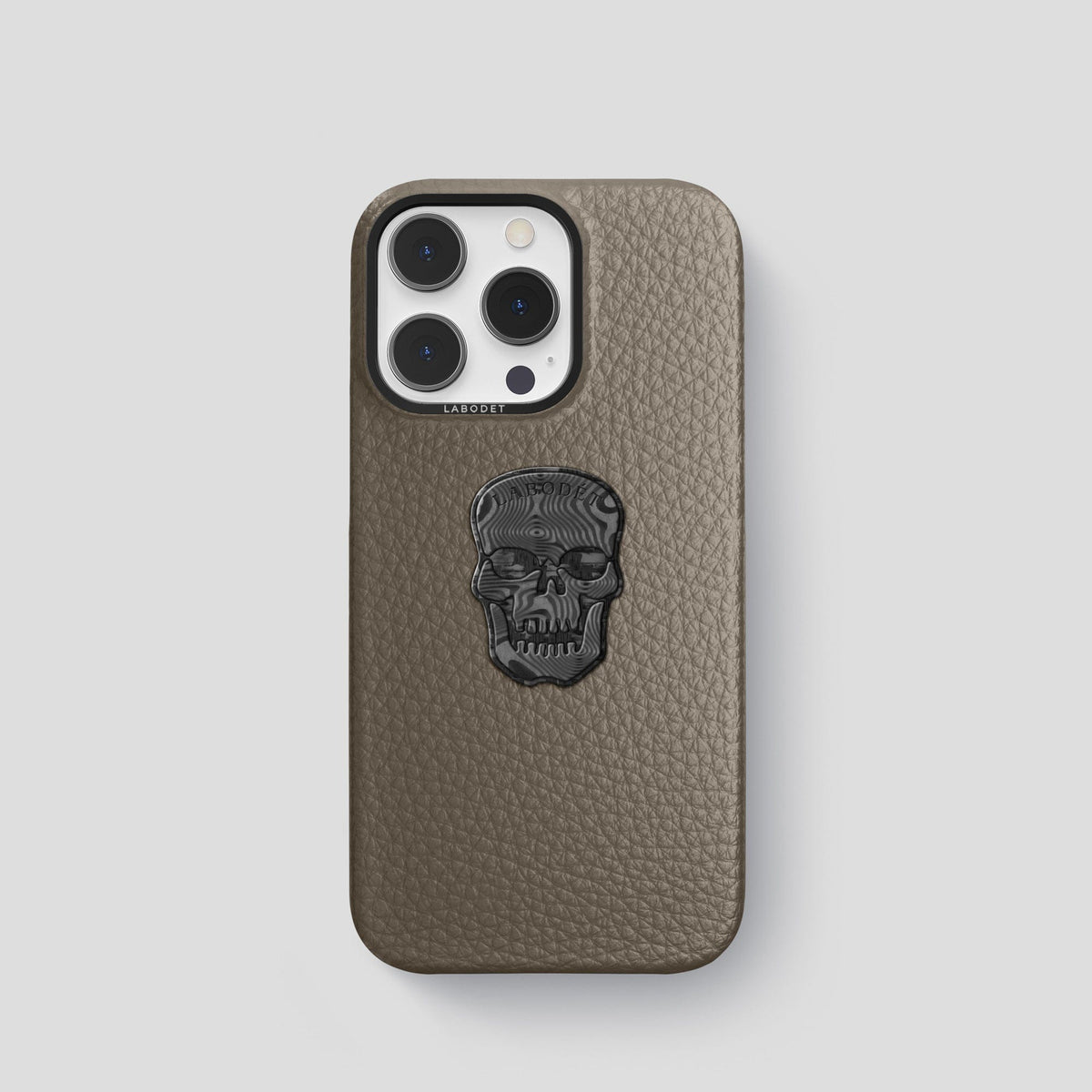 Taupe iPhone 15 Pro Classic Case Calf with Black Metal -1 | Taupe-Black