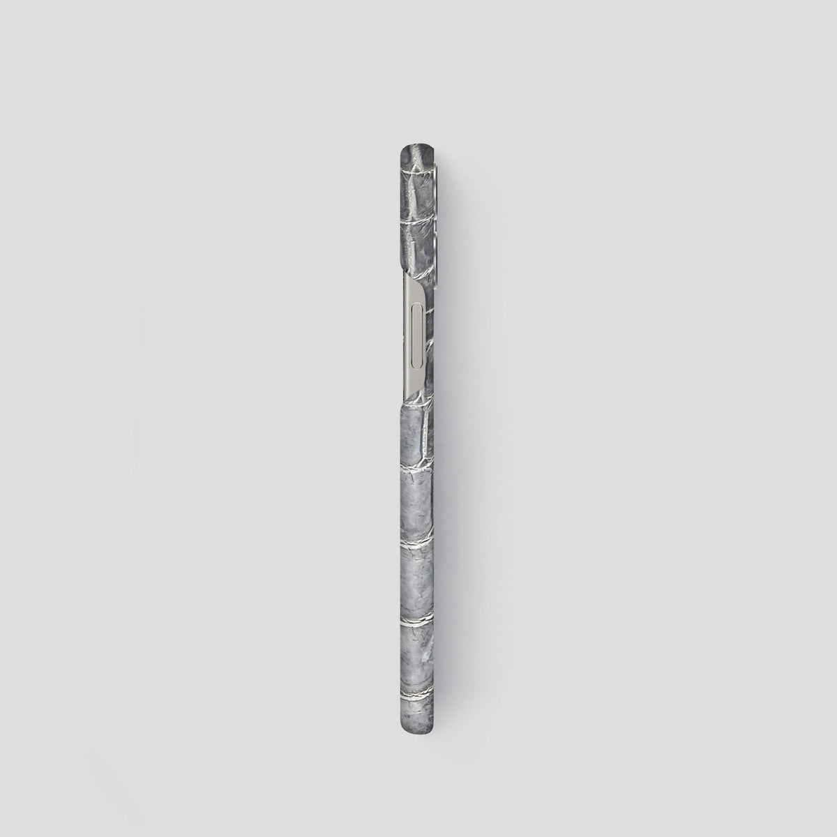 Silver iPhone 15 Pro Slim Case Himalayan Crocodile -3 | Silver