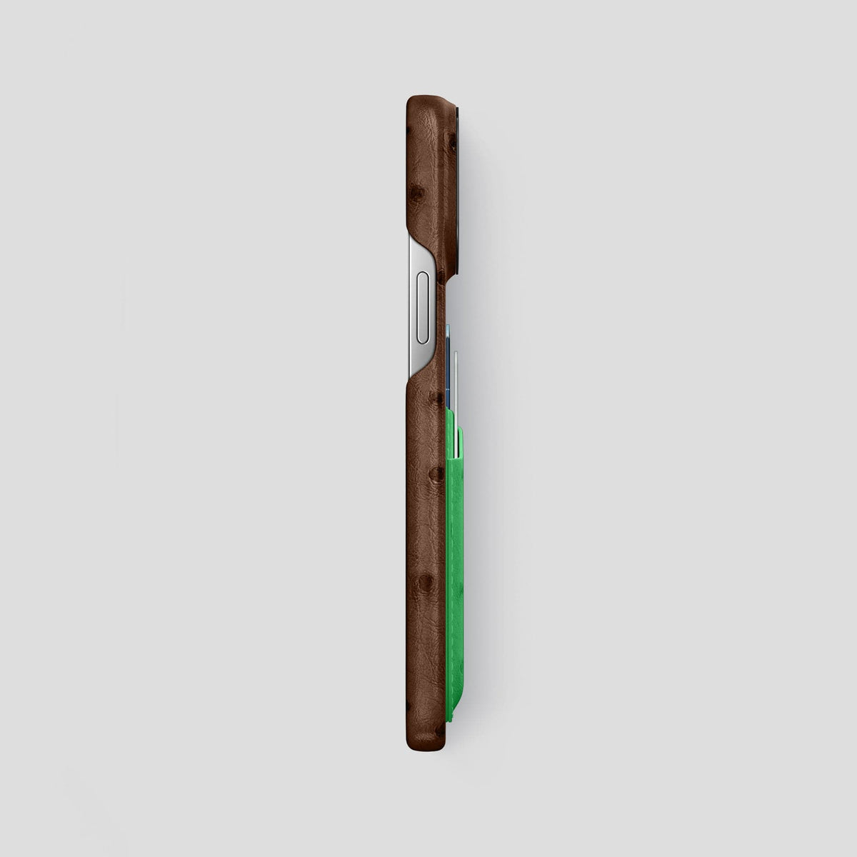 Chocolate-Kentucky-Green iPhone 15 Pro Max Card Case Colore Ostrich with Black Metal -3 | Chocolate-Kentucky-Green-Black