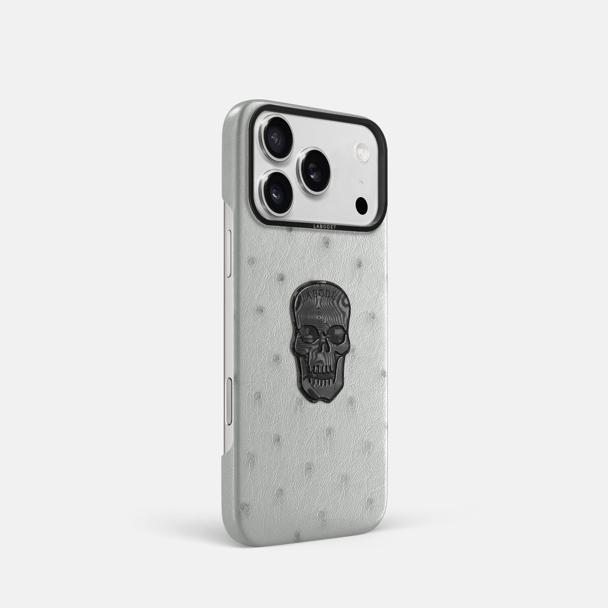 Classic Case With Carbon Skull For iPhone 17 Pro In Ostrich -2 | White-Black