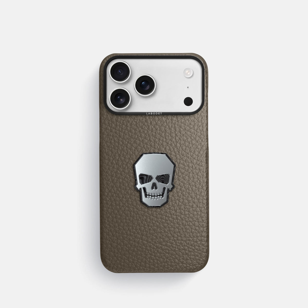 Classic Case With Titanium Skull For iPhone 18 Pro In Calf -1 | Taupe-Black