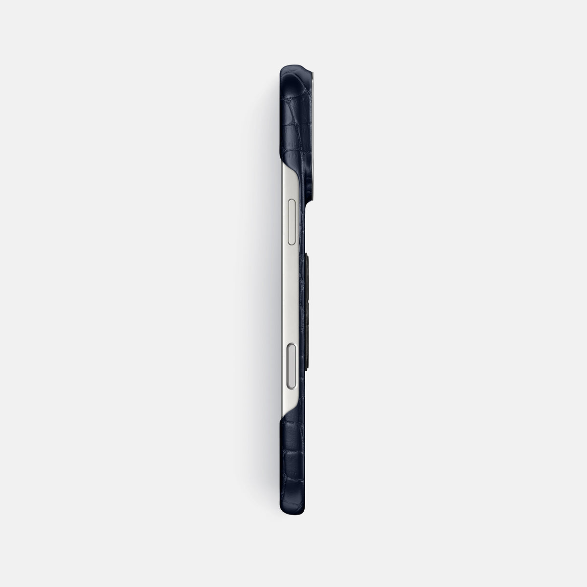 Classic Case With Carbon Skull For iPhone 17 Pro Max In Alligator -3 | Navy-Blue-Steel