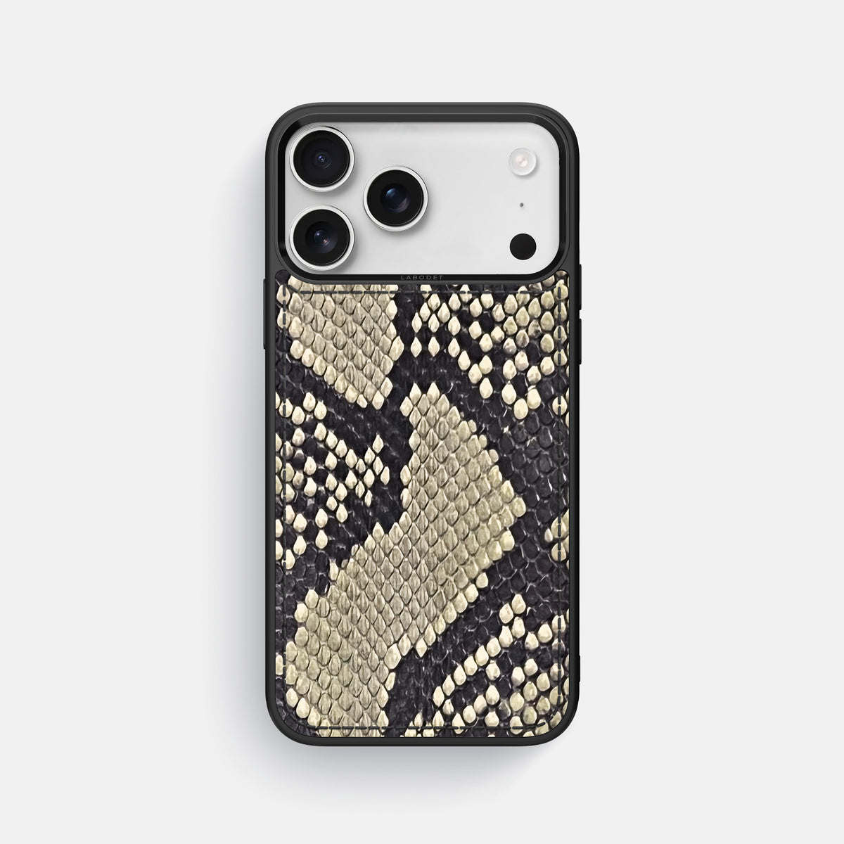Sport Case For iPhone 17 Pro Max In Deluxe Python -1 | Savannah