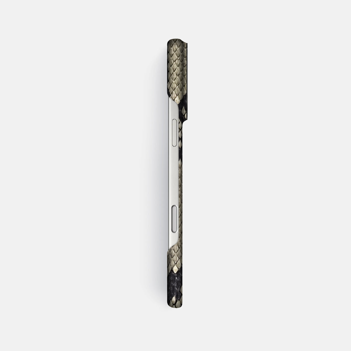 Classic Case For iPhone 17 Pro Max In Deluxe Python -3 | Savannah-Black