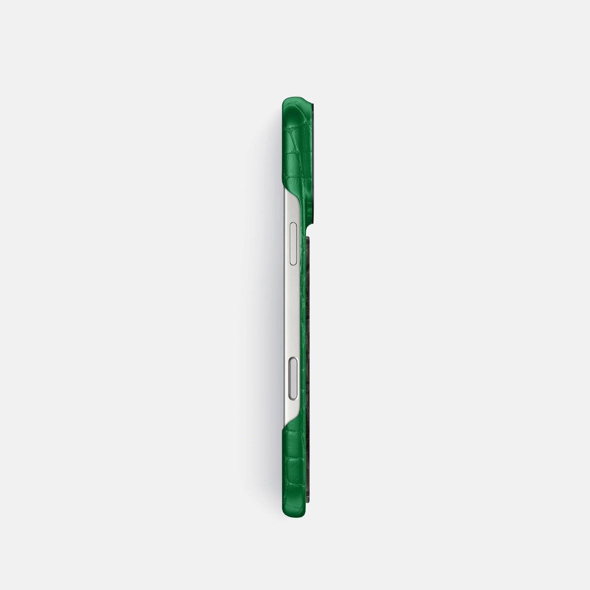 Classic Case With Carbon Dragon For iPhone 18 Pro In Alligator -3 | Forest-Green-Black