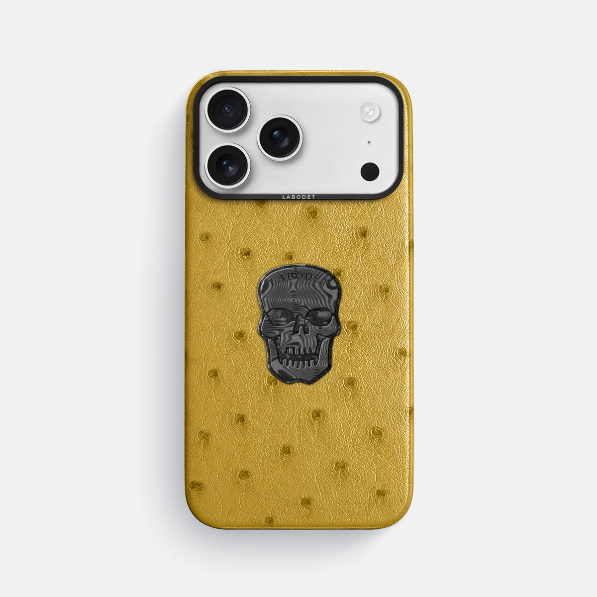Classic Case With Carbon Skull For iPhone 17 Pro Max In Ostrich -1 | Gold-Black