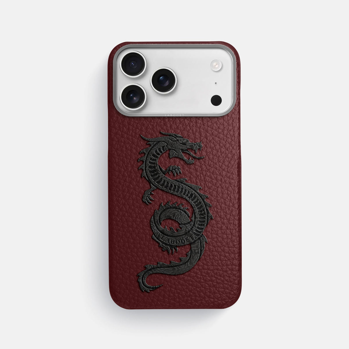 Classic Case With Carbon Dragon For iPhone 18 Pro Max In Calf -1 | Bordeaux-Steel