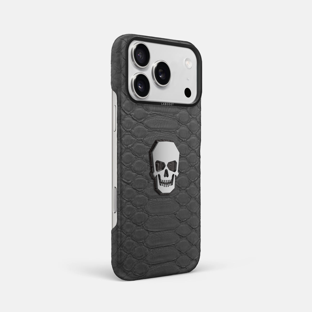 Classic Case With Titanium Skull For iPhone 17 Pro Max In Python -2 | Grey-Black