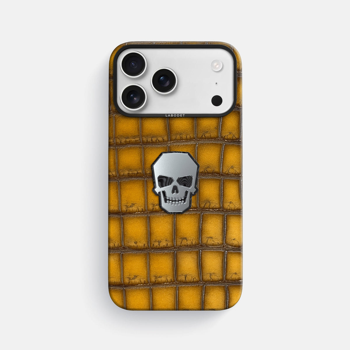 Classic Case With Titanium Skull For iPhone 18 Pro Max In Patina Alligator -1 | Sydney-Black