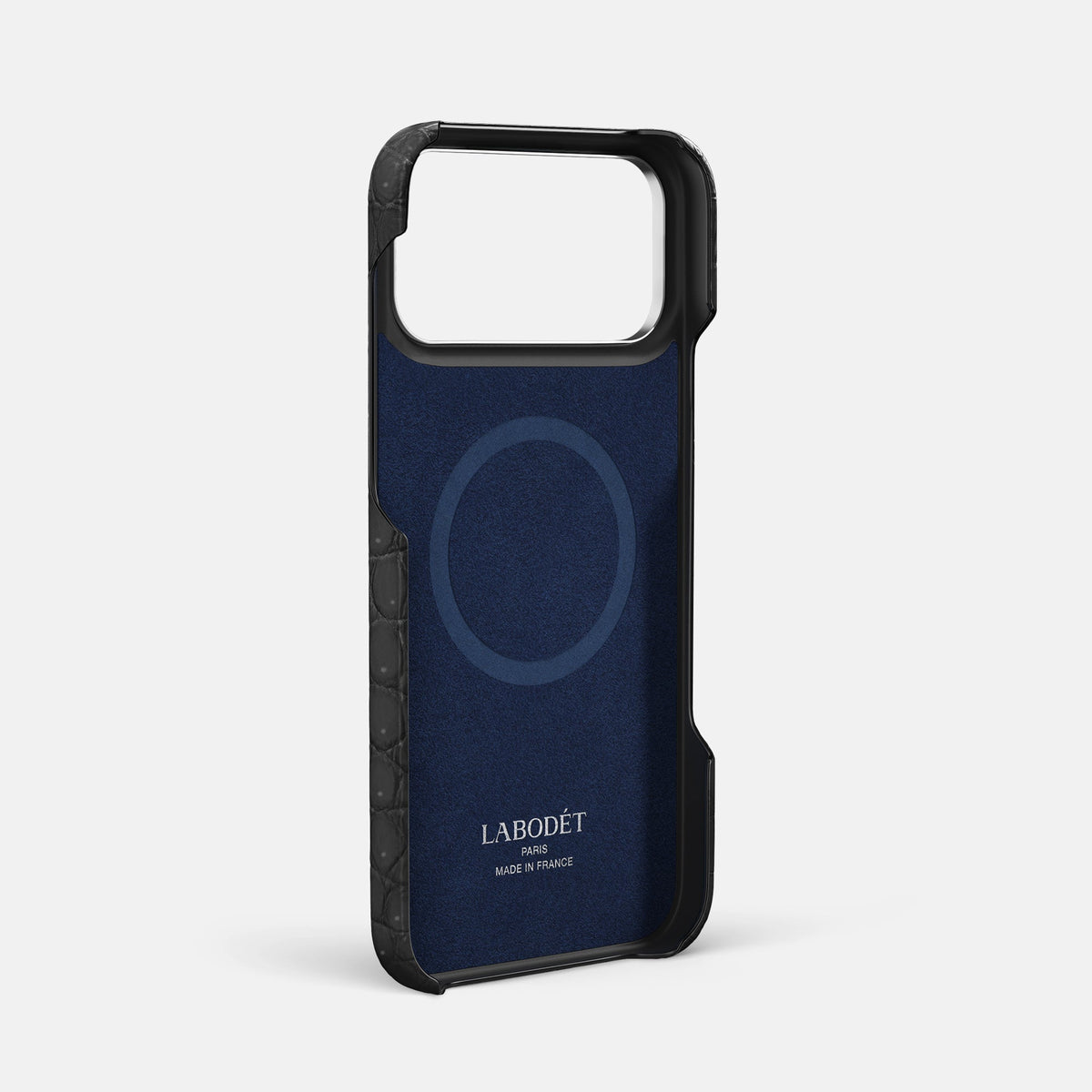 Center Handle For iPhone 18 Pro Max In Porosus Crocodile -3 | Black-Steel