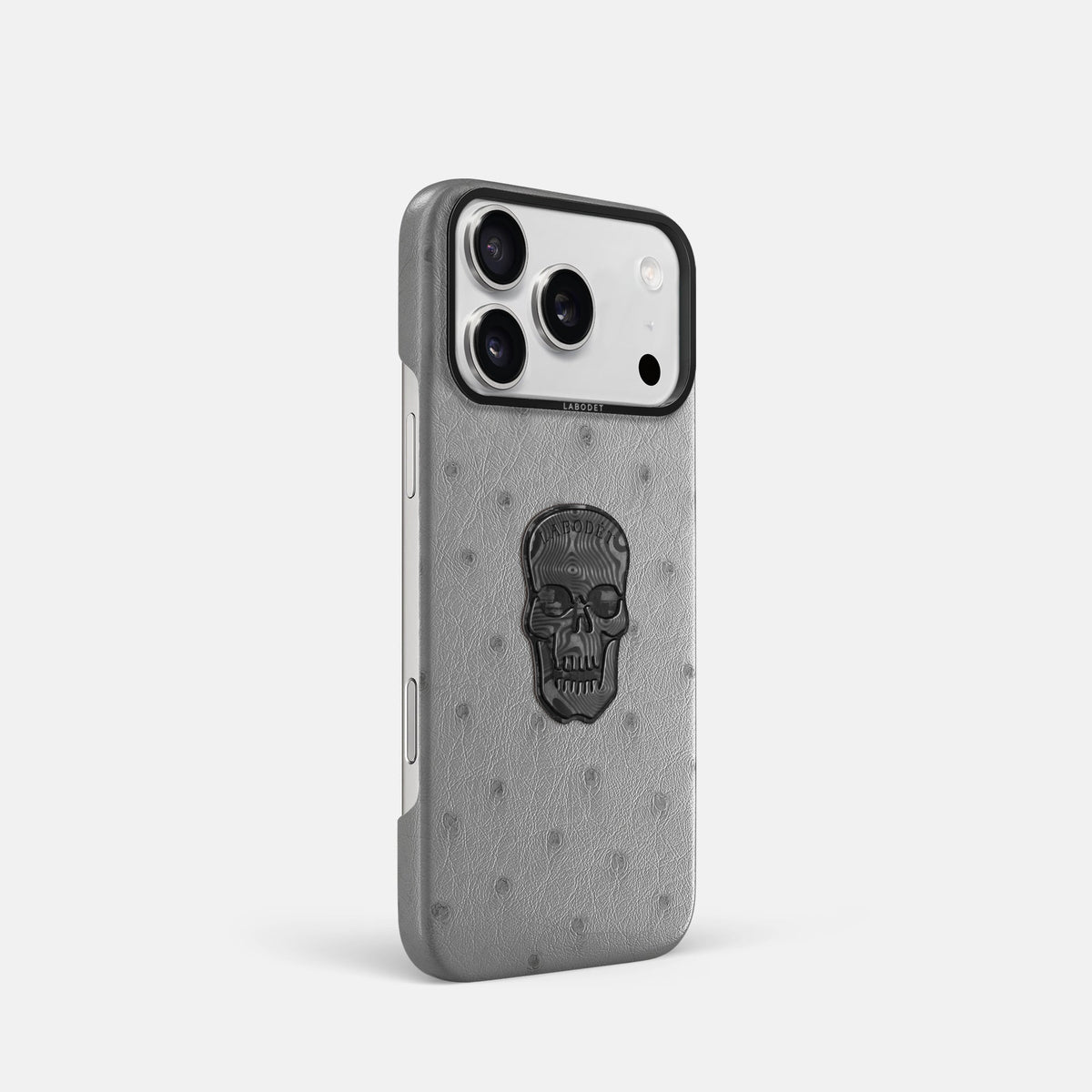 Classic Case With Carbon Skull For iPhone 18 Pro In Ostrich -2 | Silver-Black