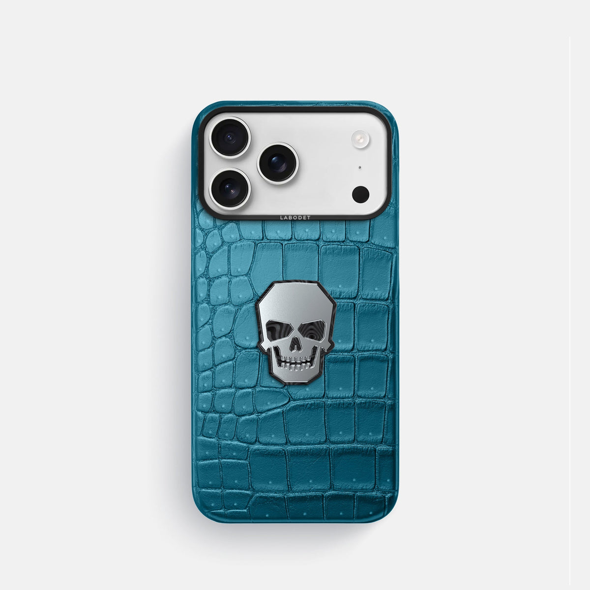 Classic Case With Titanium Skull For iPhone 18 Pro In Porosus Crocodile -1 | Turquoise-Black