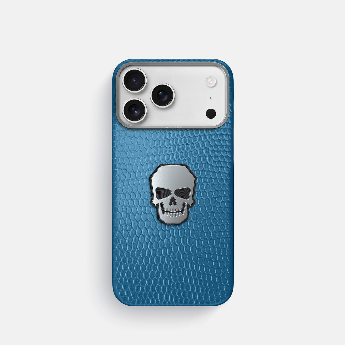 Classic Case With Titanium Skull For iPhone 17 Pro In Lizard -1 | Blue-Steel