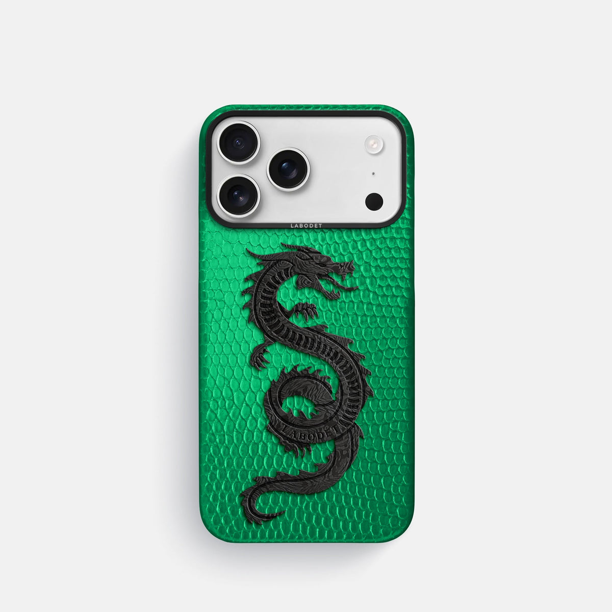 Classic Case With Carbon Dragon For iPhone 18 Pro In Lizard -1 | Apple-Green-Black