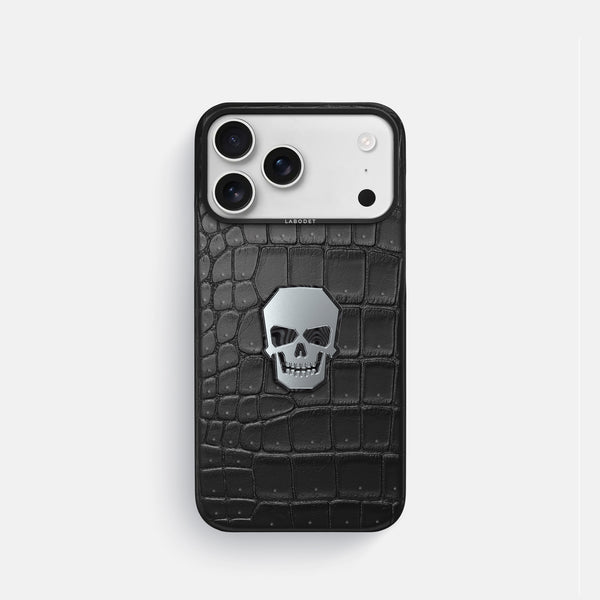 Classic Case With Titanium Skull For iPhone 17 Pro In Porosus Crocodile