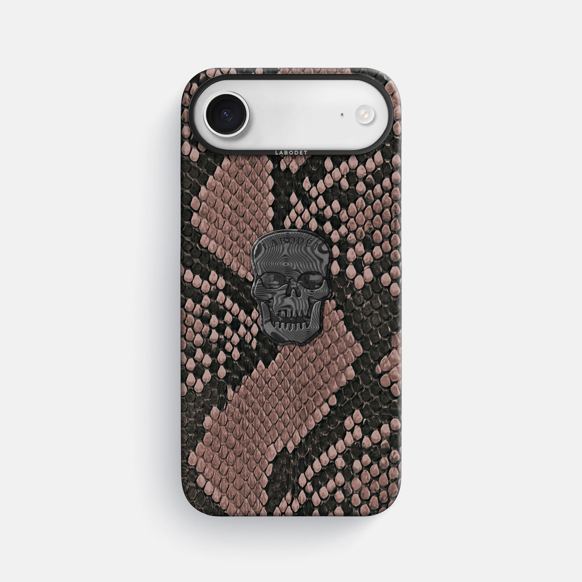 Classic Case With Carbon Skull For iPhone 17 Air In Deluxe Python -1 | Mahogany-Brown-Black