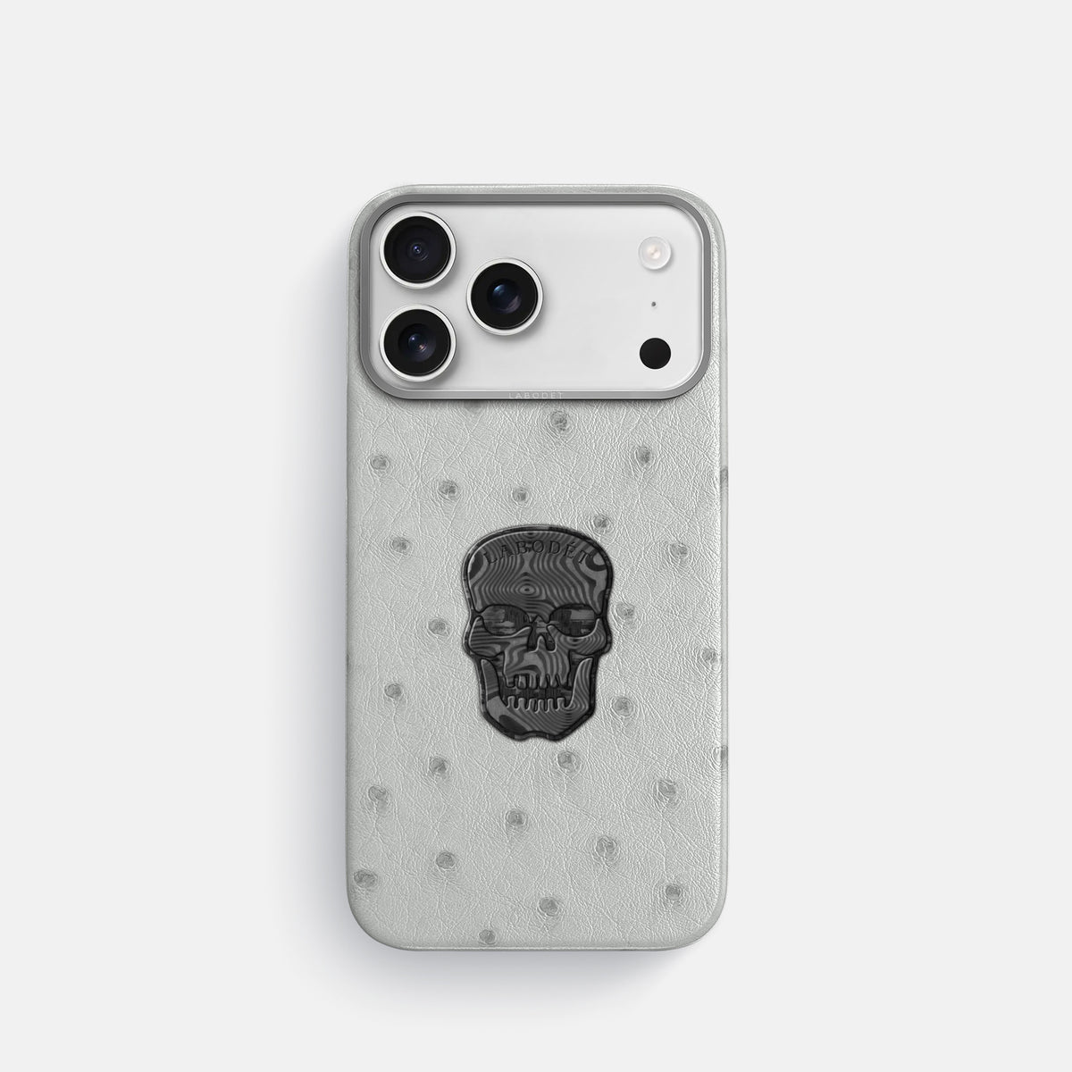 Classic Case With Carbon Skull For iPhone 17 Pro In Ostrich -1 | White-Steel