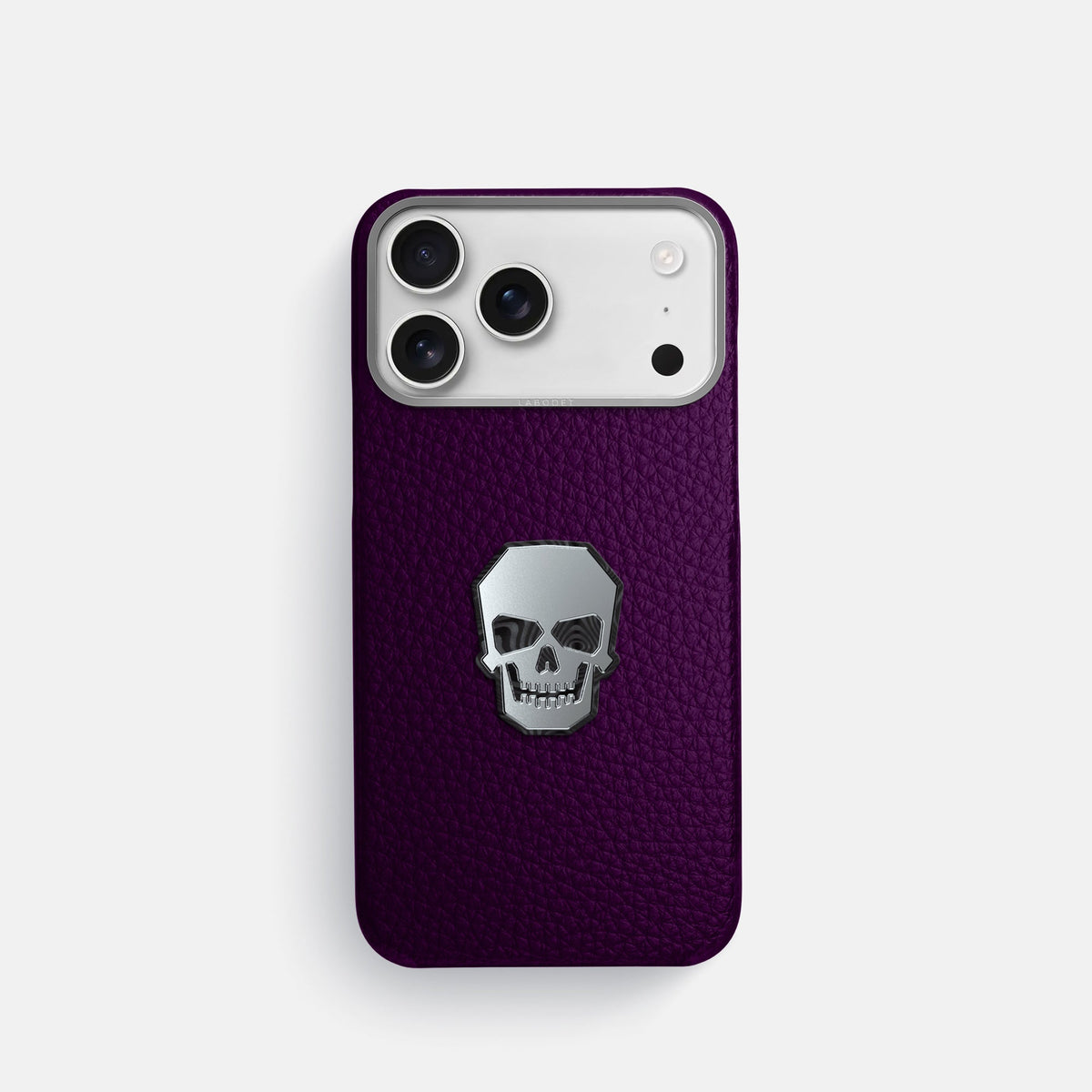 Classic Case With Titanium Skull For iPhone 18 Pro In Calf -1 | Violet-Steel