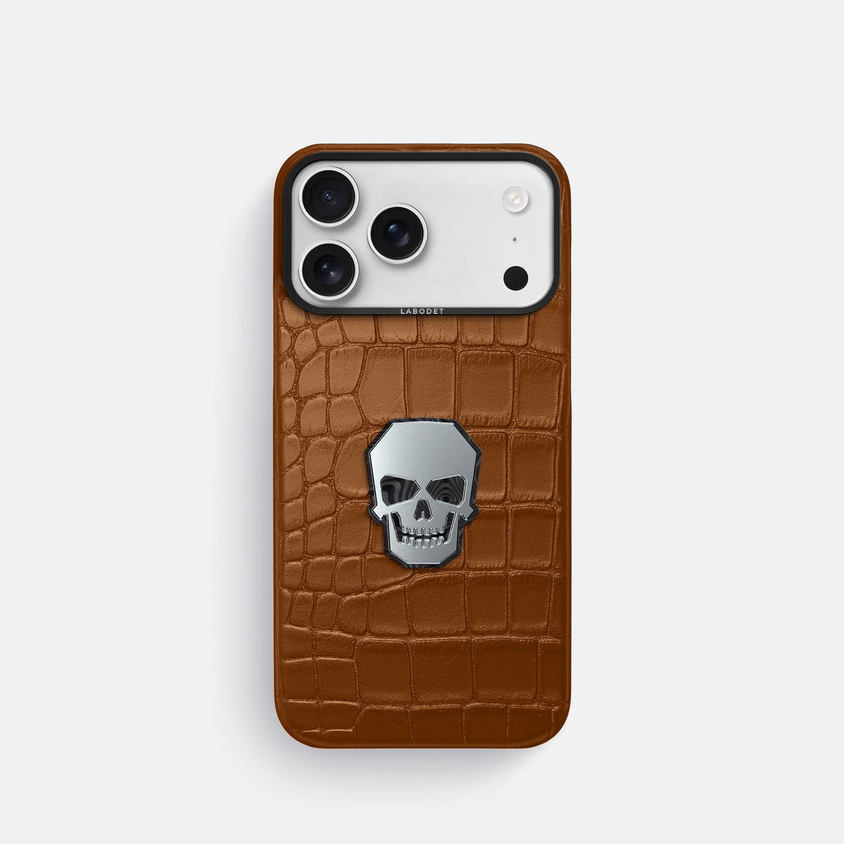 Classic Case With Titanium Skull For iPhone 18 Pro In Alligator -1 | Honey-Black