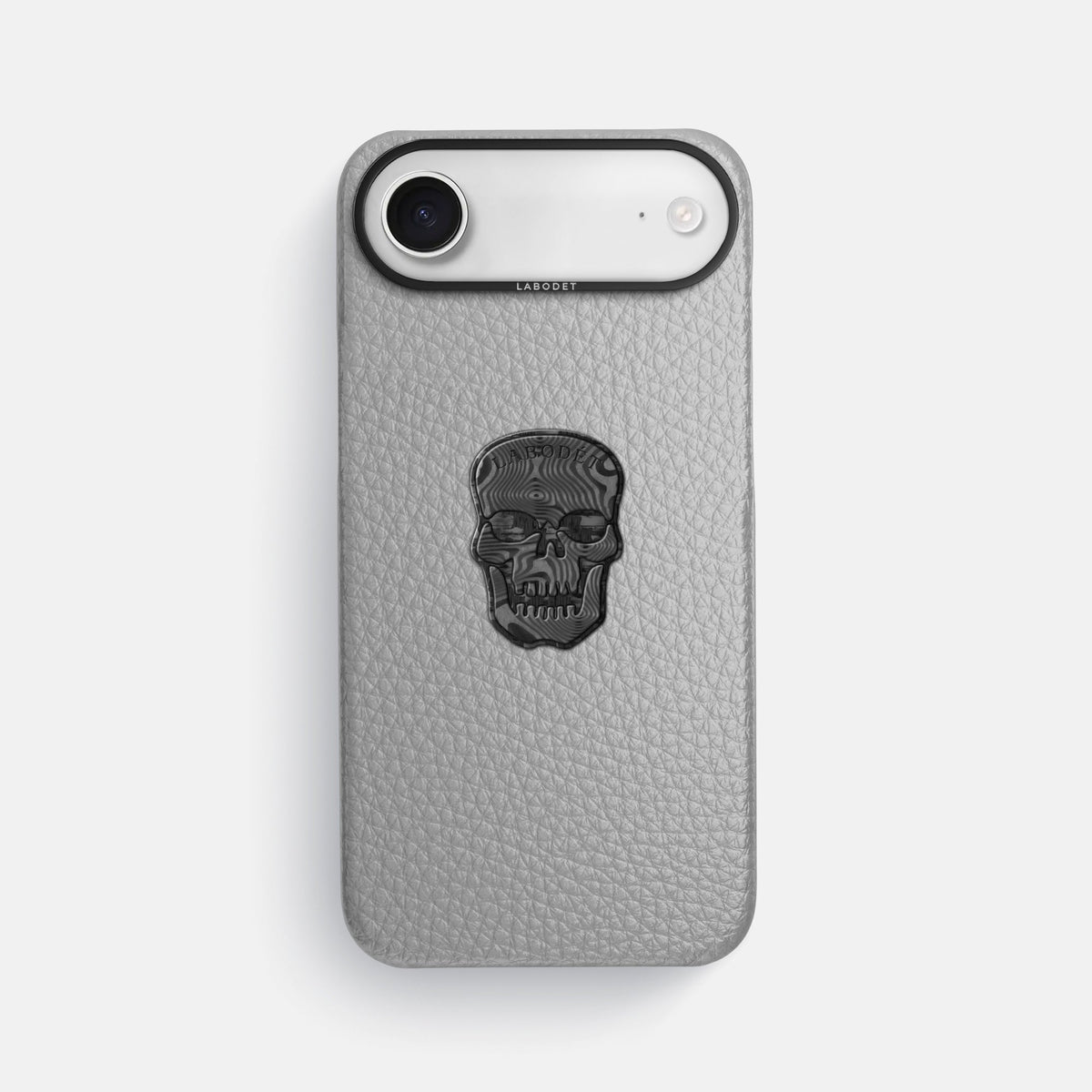 Classic Case With Carbon Skull For iPhone 17 Air In Calf