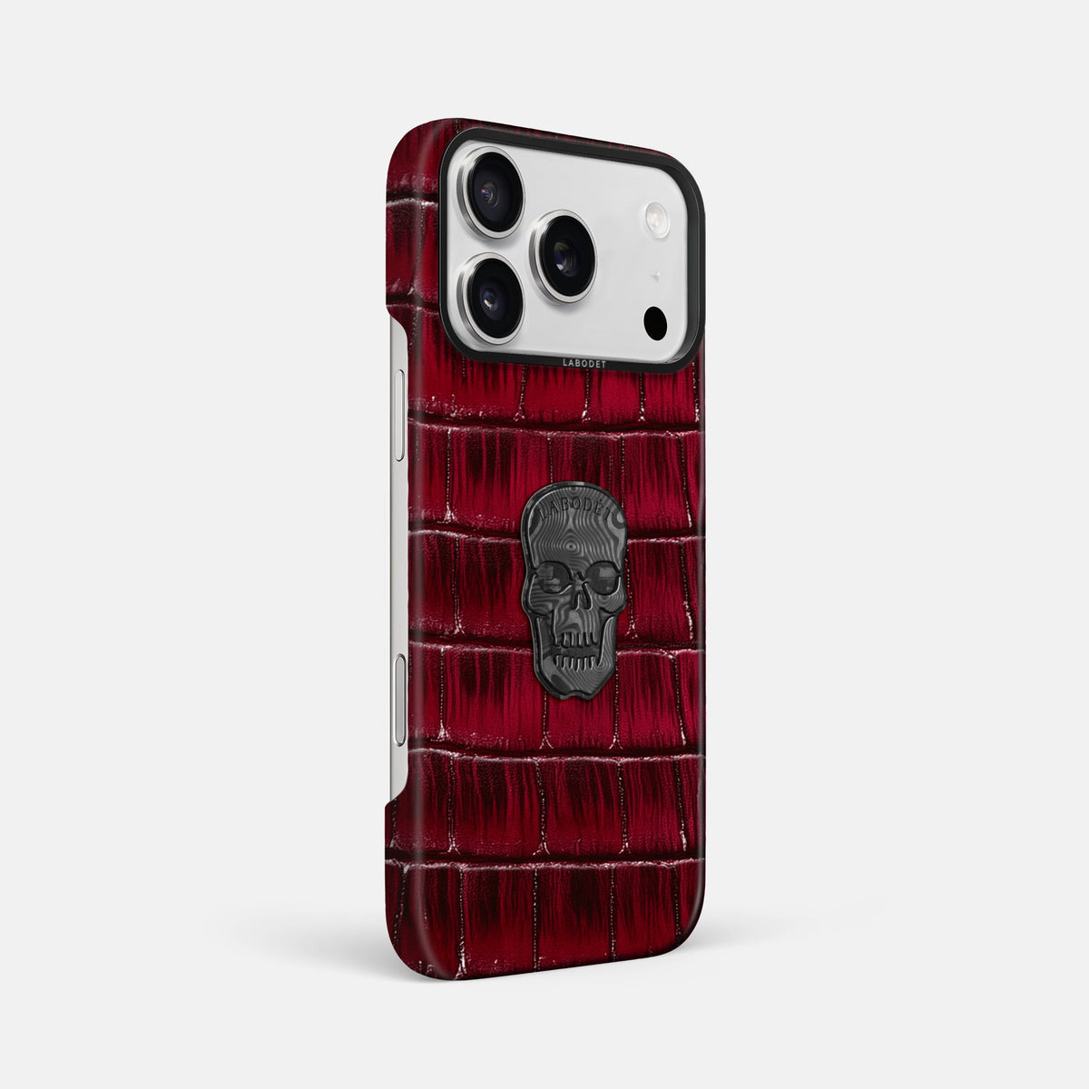 Classic Case With Carbon Skull For iPhone 18 Pro Max In Patina Alligator -2 | Havana-Burgundy-Black