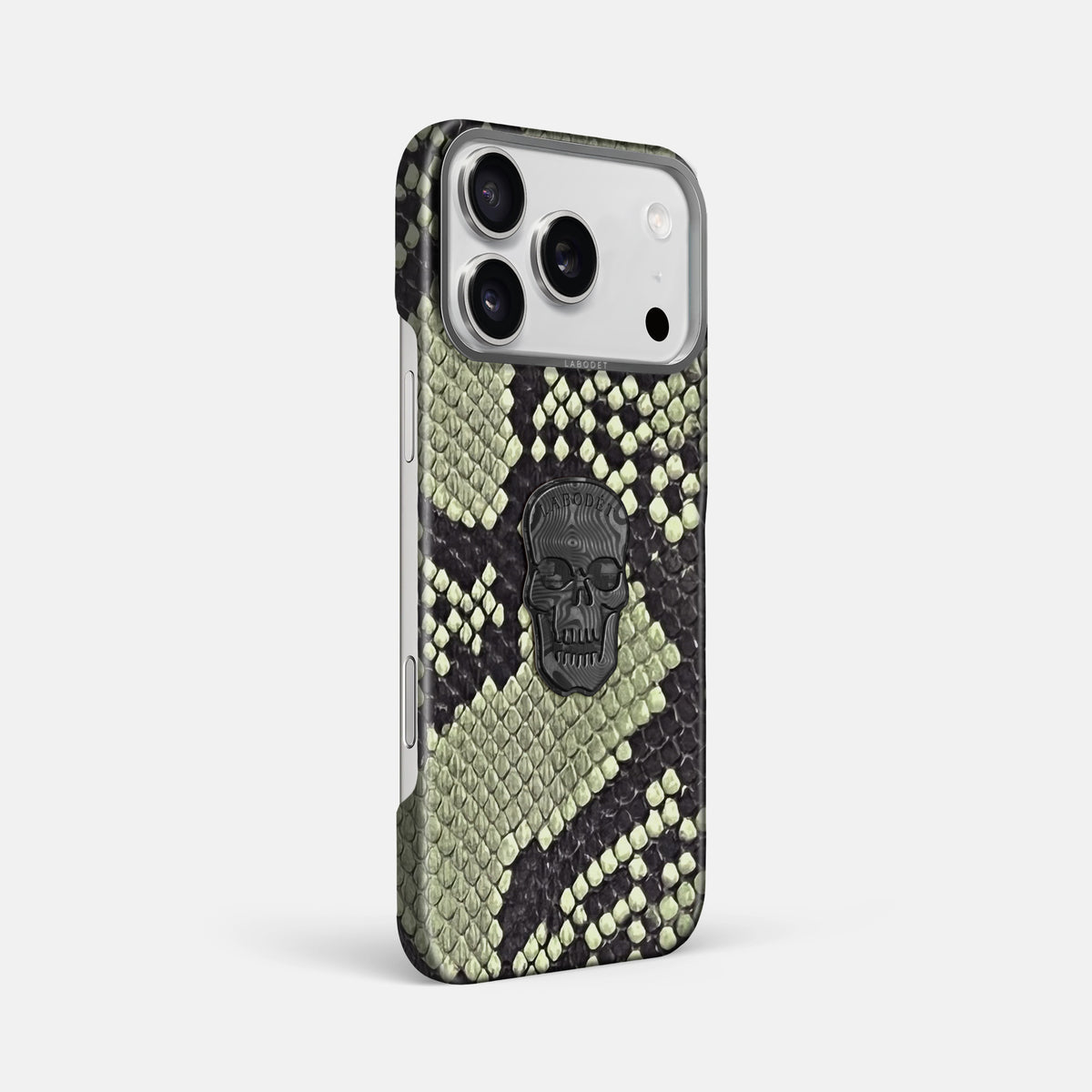 Classic Case With Carbon Skull For iPhone 17 Pro Max In Deluxe Python -2 | Army-Green-Steel