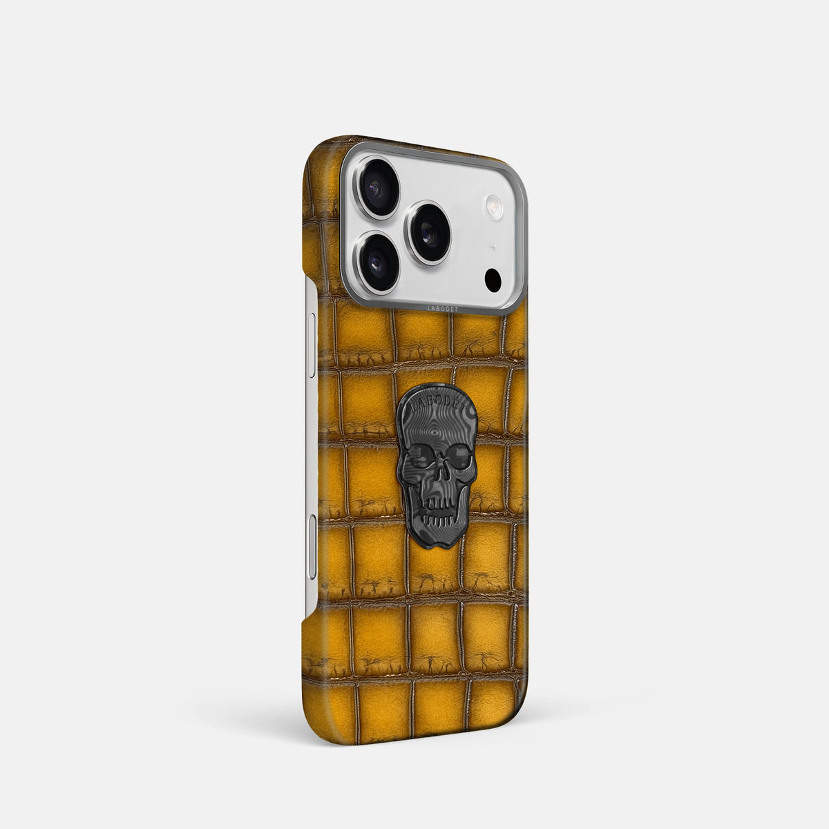 Classic Case With Carbon Skull For iPhone 18 Pro In Patina Alligator -2 | Sydney-Steel