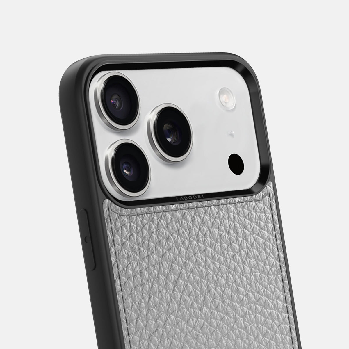 Sport Case For iPhone 18 Pro In Calf -6 | Nuage