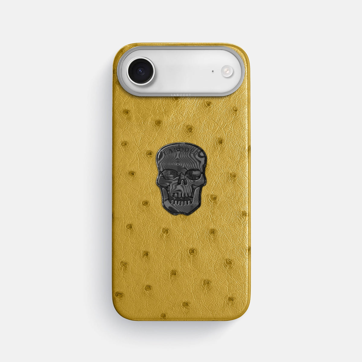 Classic Case With Carbon Skull For iPhone 17 Air In Ostrich
