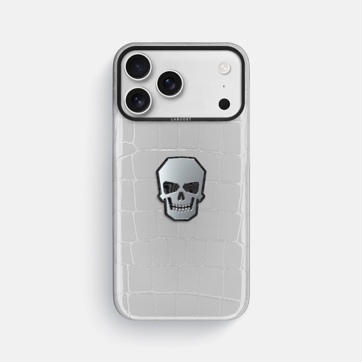 Classic Case With Titanium Skull For iPhone 18 Pro Max In Shiny Alligator -1 | White-Black