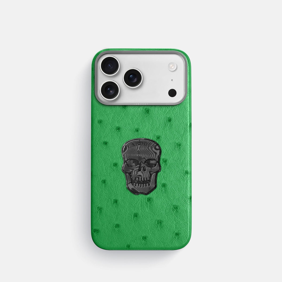 Classic Case With Carbon Skull For iPhone 18 Pro In Ostrich -1 | Kentucky-Green-Steel