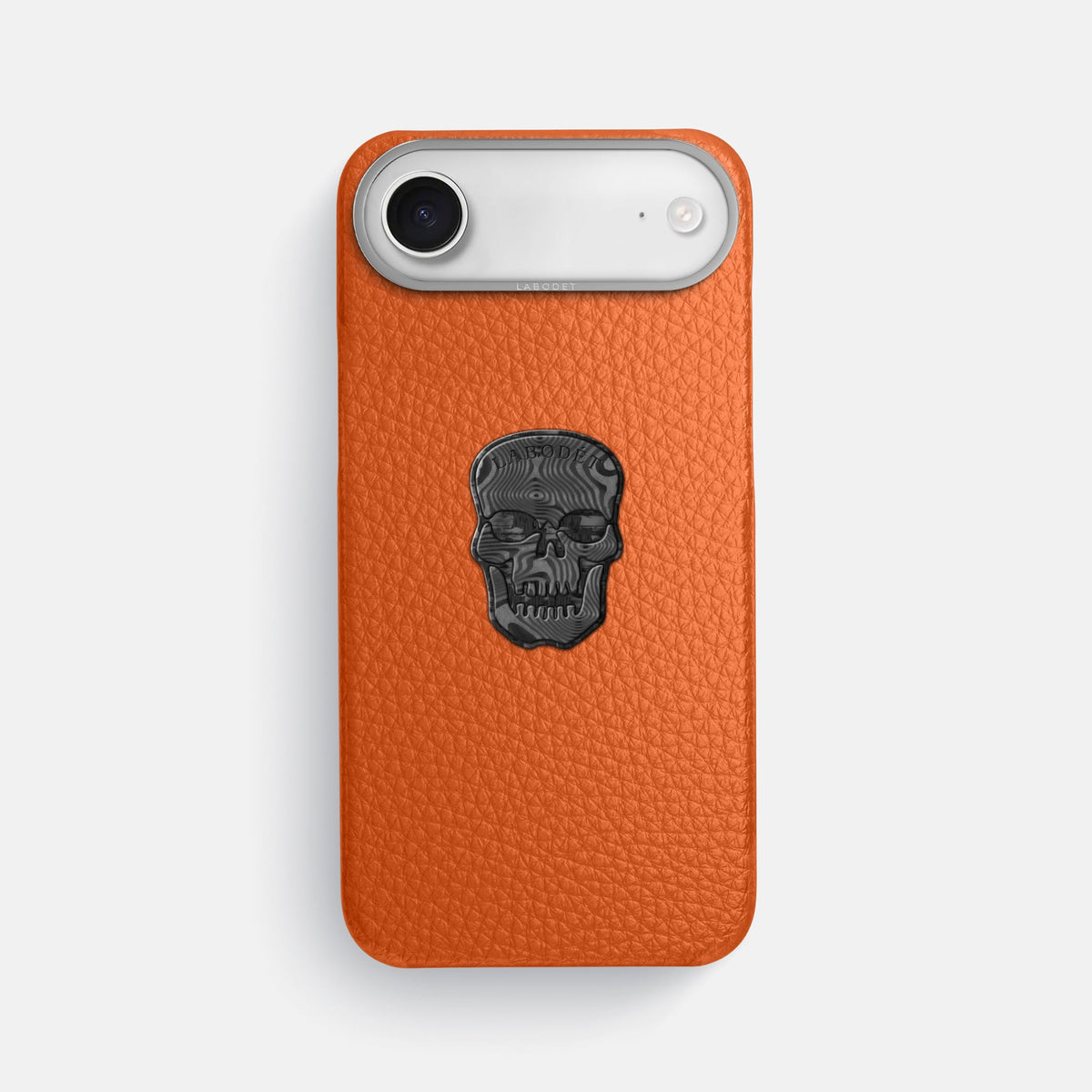 Classic Case With Carbon Skull For iPhone 17 Air In Calf