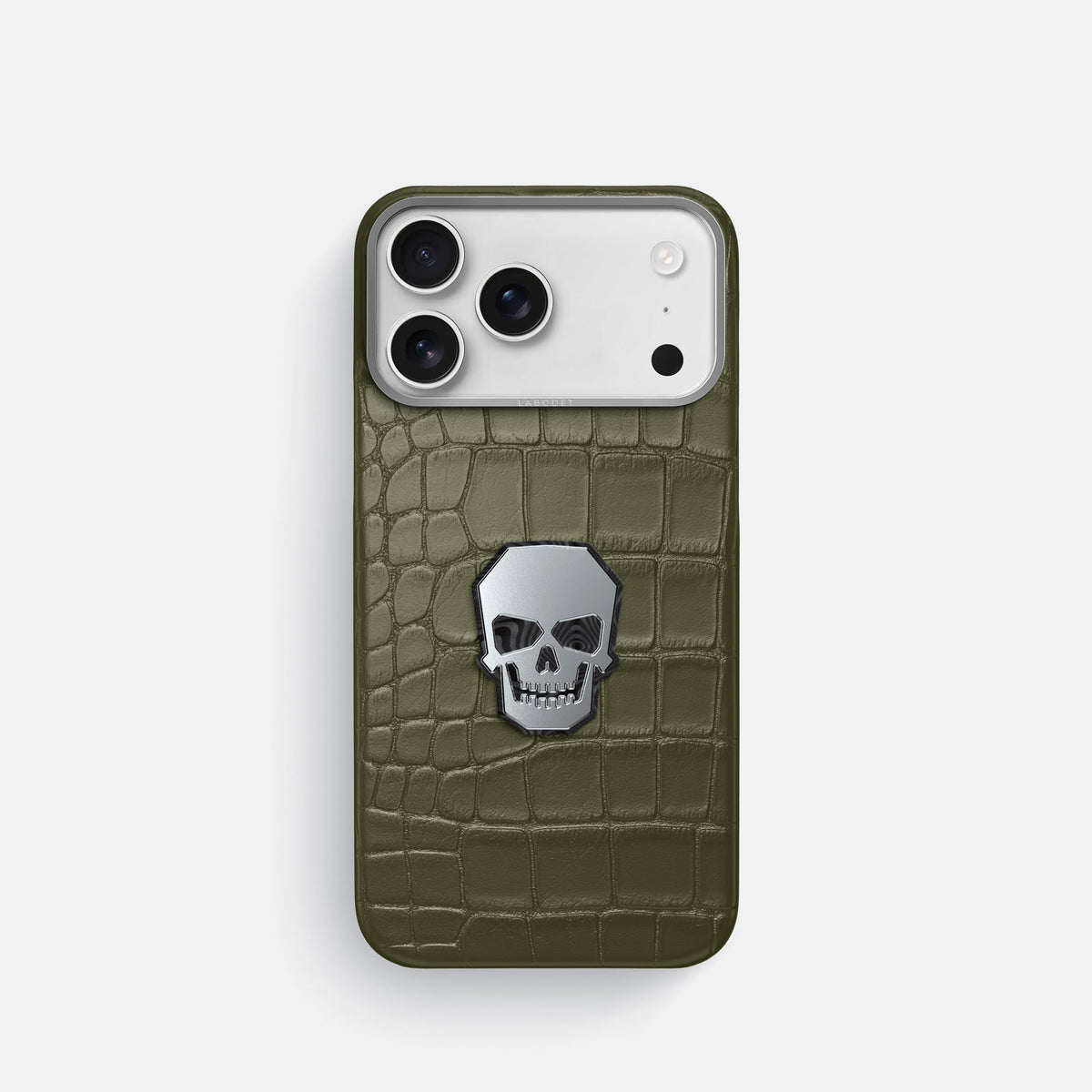 Classic Case With Titanium Skull For iPhone 18 Pro In Alligator -1 | Kaki-Green-Steel