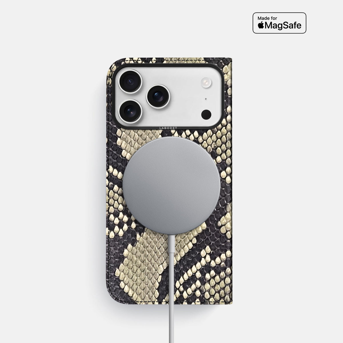 Folio Case For iPhone 18 Pro In Deluxe Python -3 | Savannah-Black