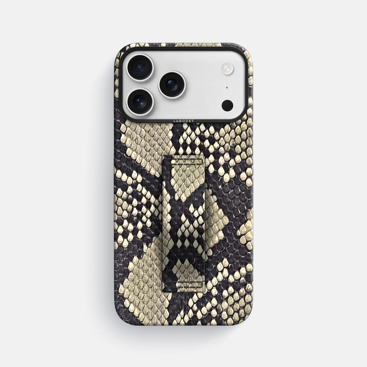 Finger Case For iPhone 17 Pro Max In Deluxe Python -1 | Savannah-Black