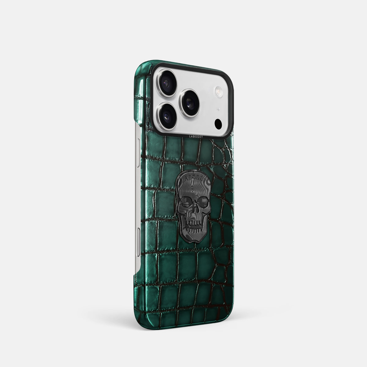 Classic Case With Carbon Skull For iPhone 17 Pro In Patina Alligator -2 | Green-Black