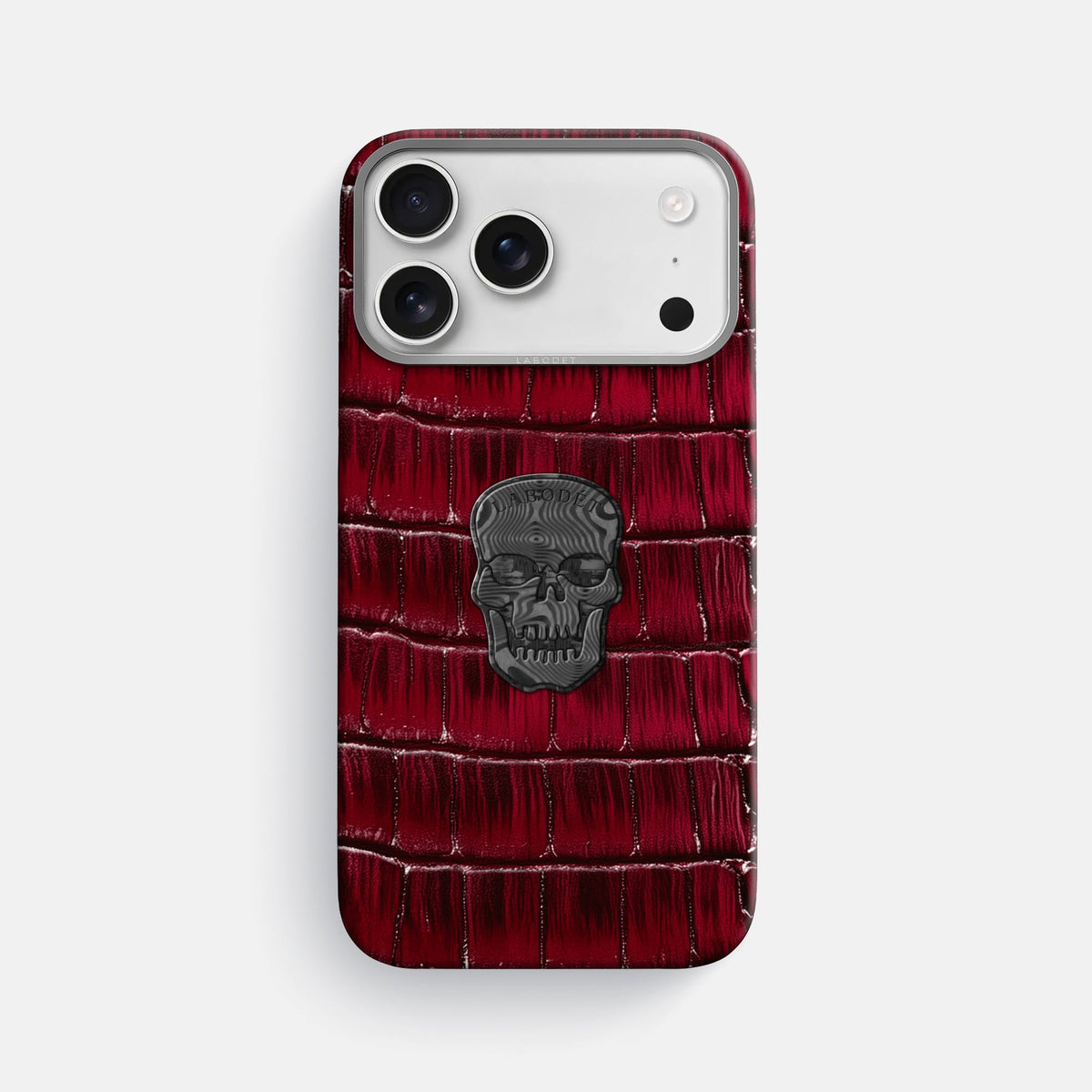 Classic Case With Carbon Skull For iPhone 18 Pro Max In Patina Alligator -1 | Havana-Burgundy-Steel