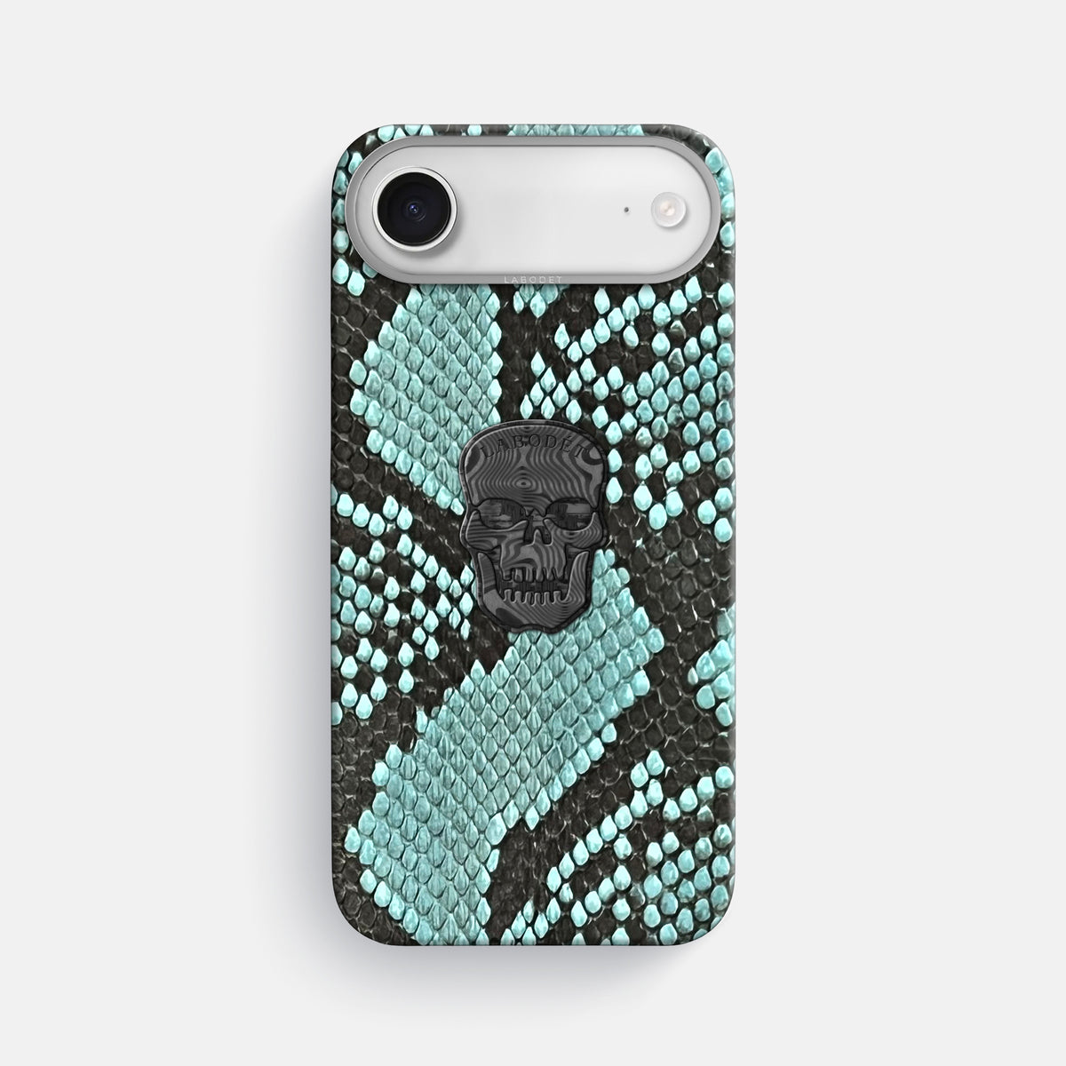 Classic Case With Carbon Skull For iPhone 17 Air In Deluxe Python -1 | Blue-Lagoon-Steel