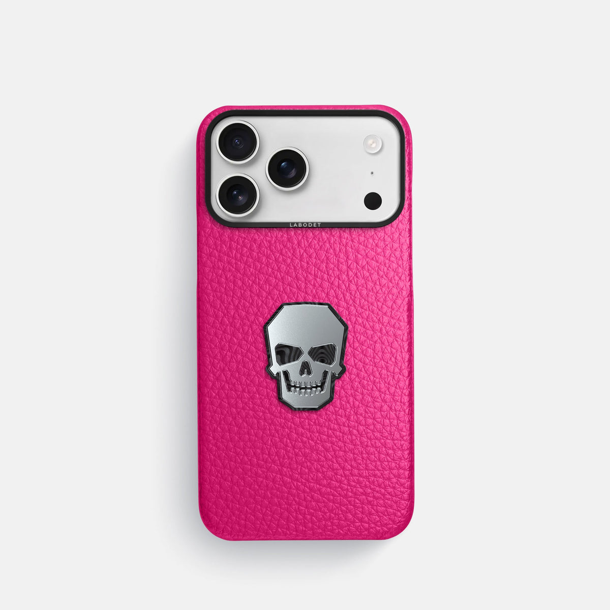 Classic Case With Titanium Skull For iPhone 18 Pro In Calf -1 | Magenta-Black