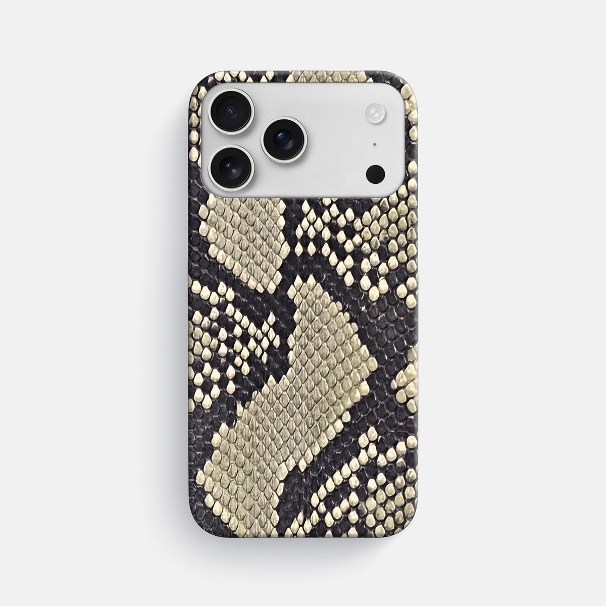 Slim Case For iPhone 17 Pro Max In Deluxe Python -1 | Savannah