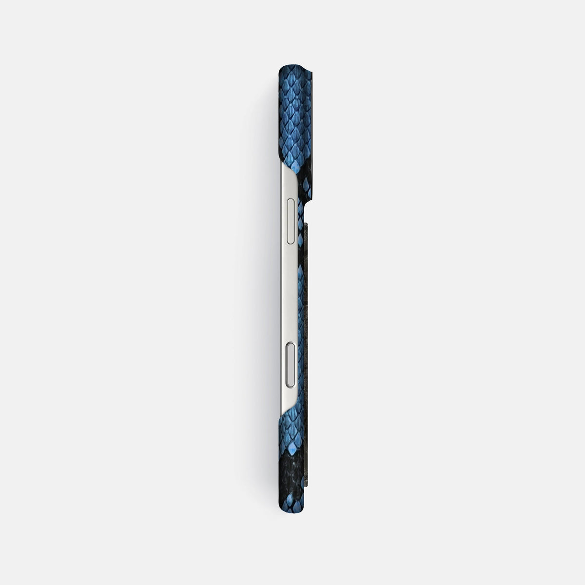 Classic Case With Carbon Dragon For iPhone 18 Pro Max In Deluxe Python -3 | Blue-Jeans-Black