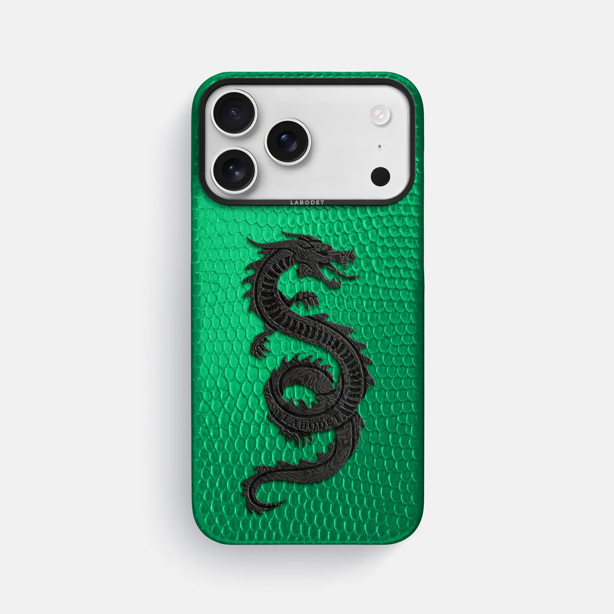 Classic Case With Carbon Dragon For iPhone 18 Pro Max In Lizard -1 | Apple-Green-Black