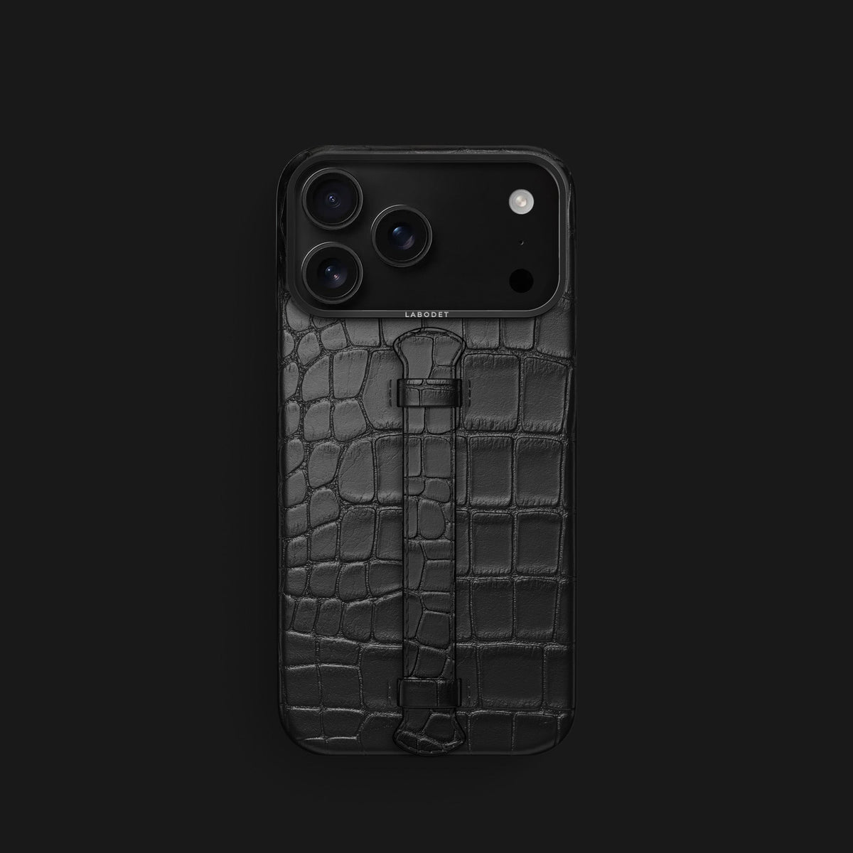 Center Handle Edition Black For iPhone 18 Pro In Alligator -1 | Edition-Black-Black