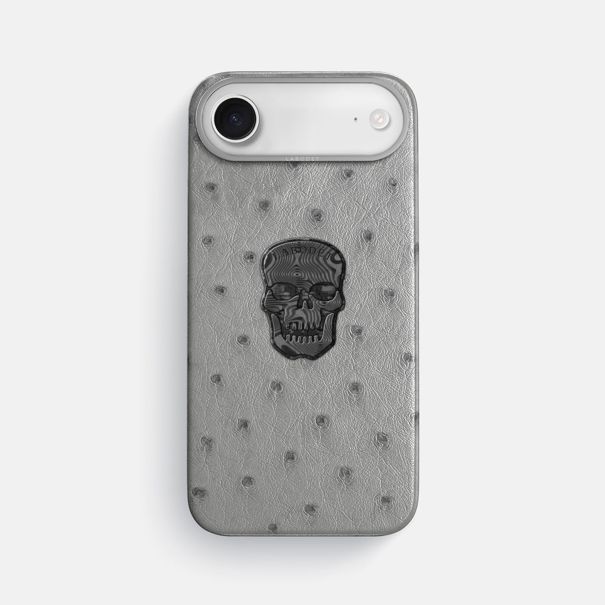 Classic Case With Carbon Skull For iPhone 17 Air In Ostrich -1 | Silver-Steel