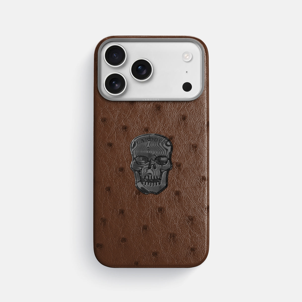 Classic Case With Carbon Skull For iPhone 17 Pro Max In Ostrich -1 | Chocolate-Steel