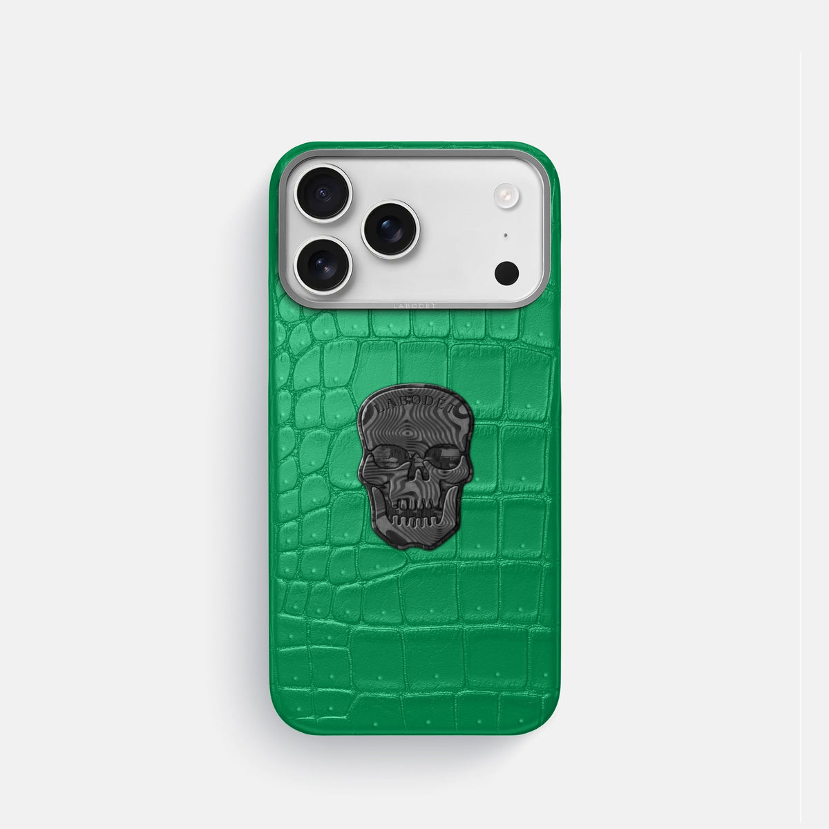Classic Case With Carbon Skull For iPhone 18 Pro In Porosus Crocodile -1 | Cactus-Green-Steel