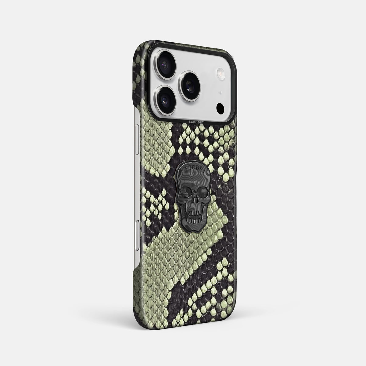 Classic Case With Carbon Skull For iPhone 17 Pro Max In Deluxe Python -2 | Army-Green-Black
