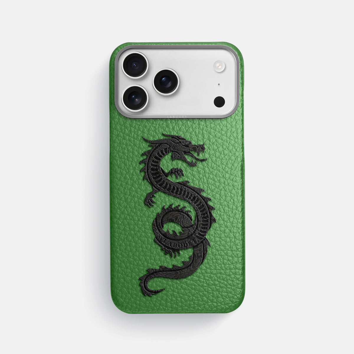 Classic Case With Carbon Dragon For iPhone 17 Pro Max In Calf -1 | Herb-Steel
